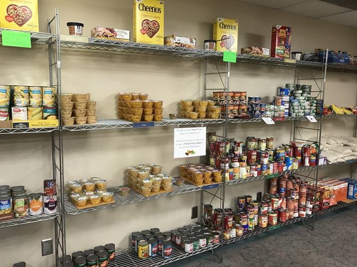 Saluki Food Pantry stocked shelves