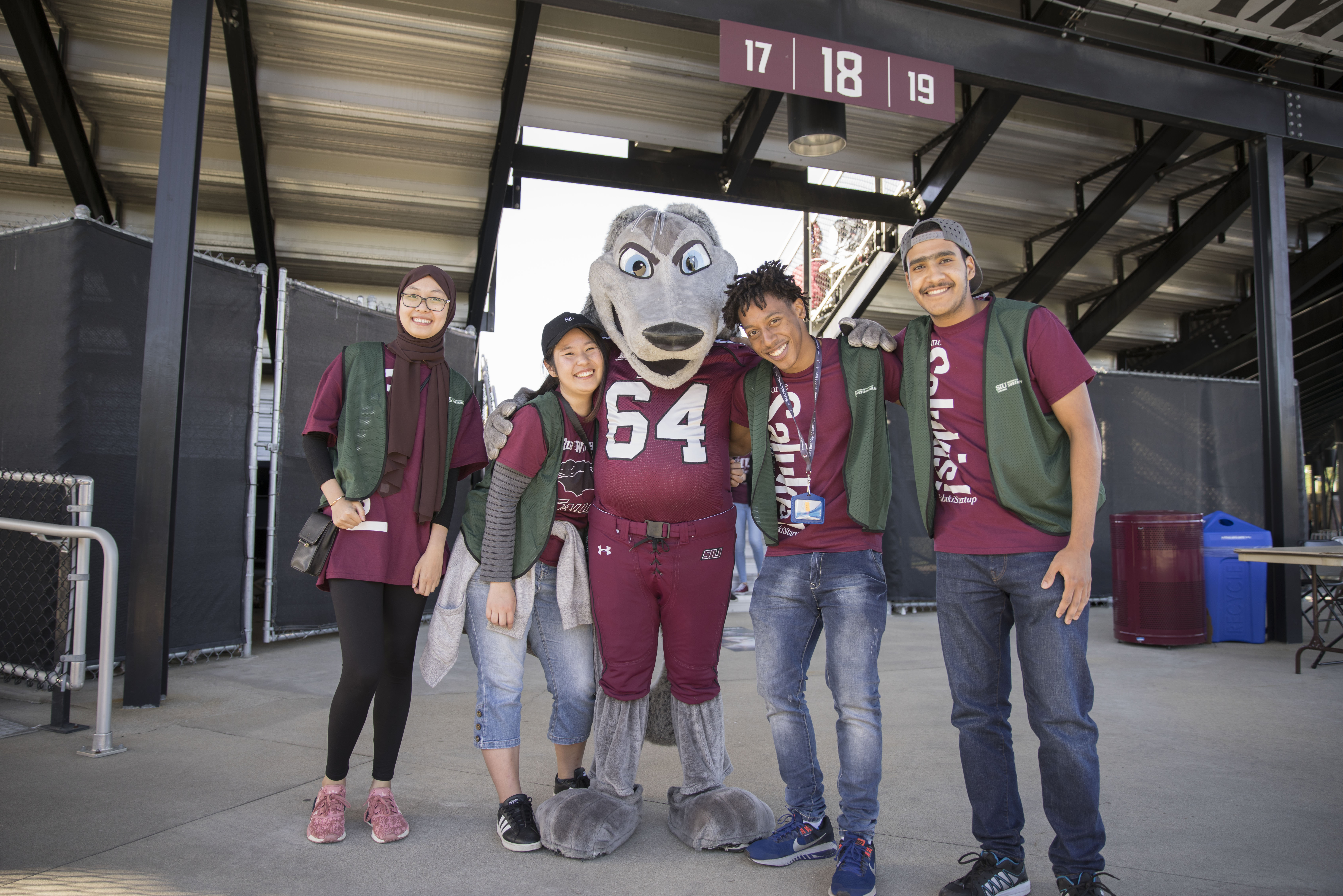 tailgate recycling
